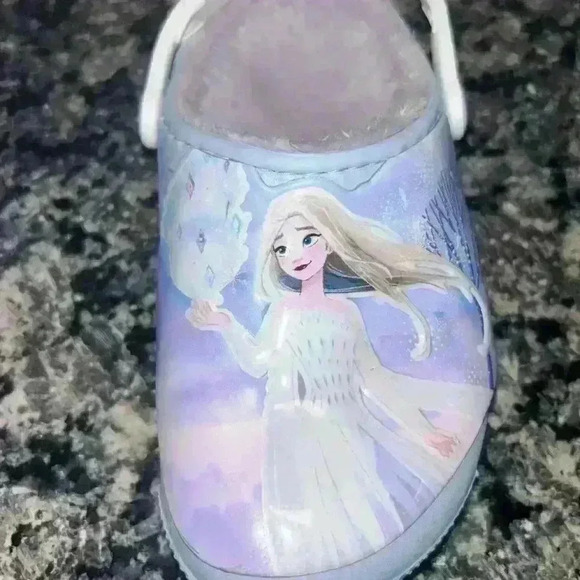 Crocs Fun Lab Little Kids Fur-Lined Disney Frozen II Clog - Size C12 - Picture 16 of 16